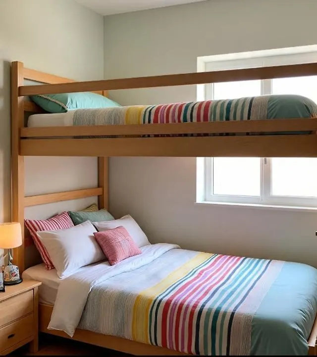 Apple Hide Away Hotel Linstead